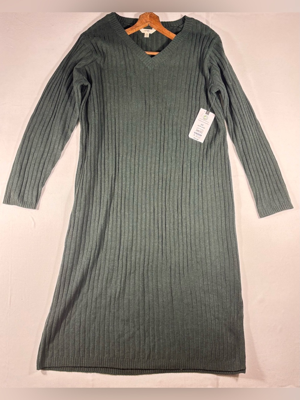 Terra & Sky Women’s 2X (20W-22W) Ribbed V-Neck Long Sleeve Green Sweater Dress